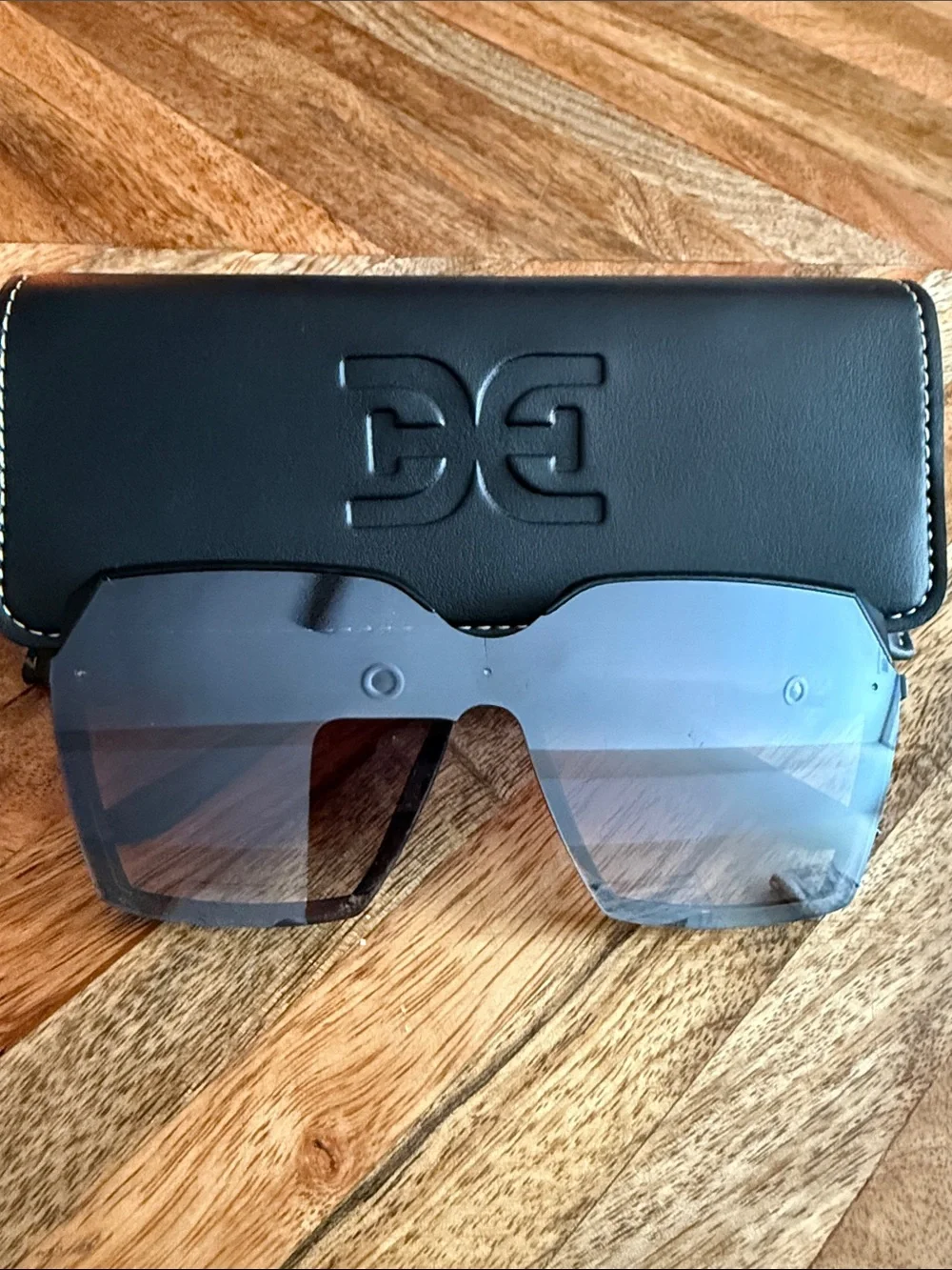 Sam Edelman Black Sunglasses with Embossed Logo Case
